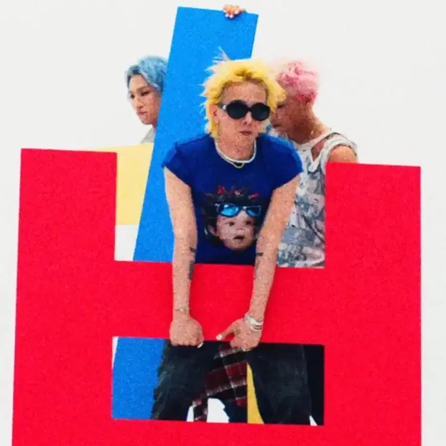 지드래곤 티셔츠