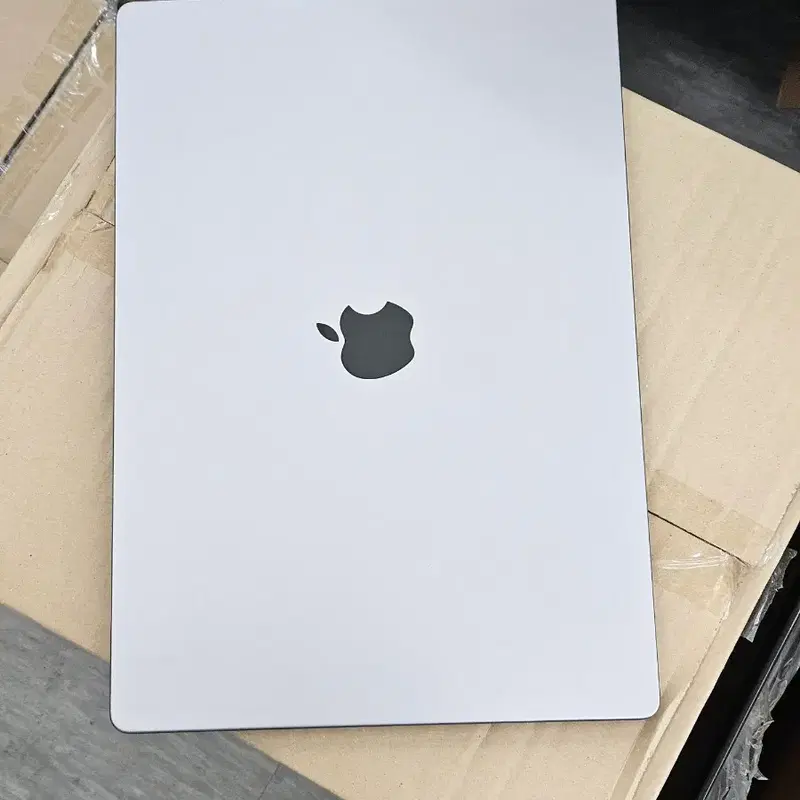맥북프로 16 M1 MAX 32GB 32GPU 1TB