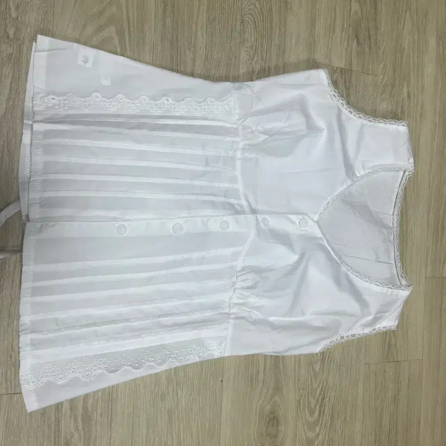 여자블라우스(먼데이오프 제품)