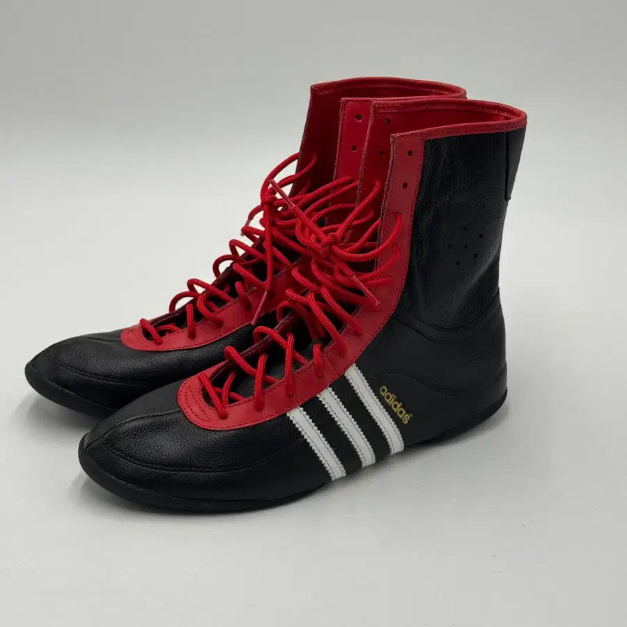 250 아디다스 adidas 부츠