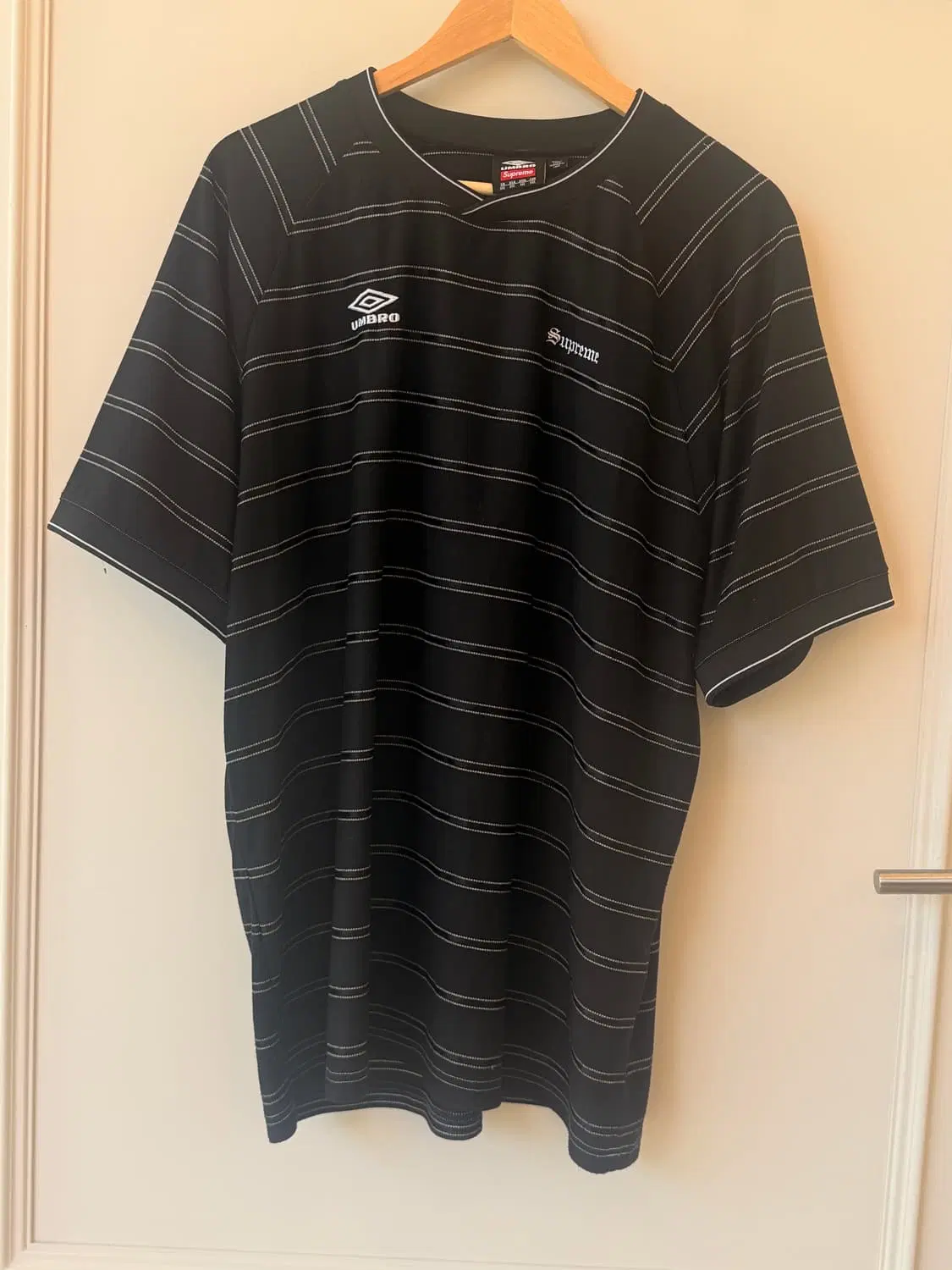 슈프림x엄브로 Supreme x Umbro 싸커져지 2xl