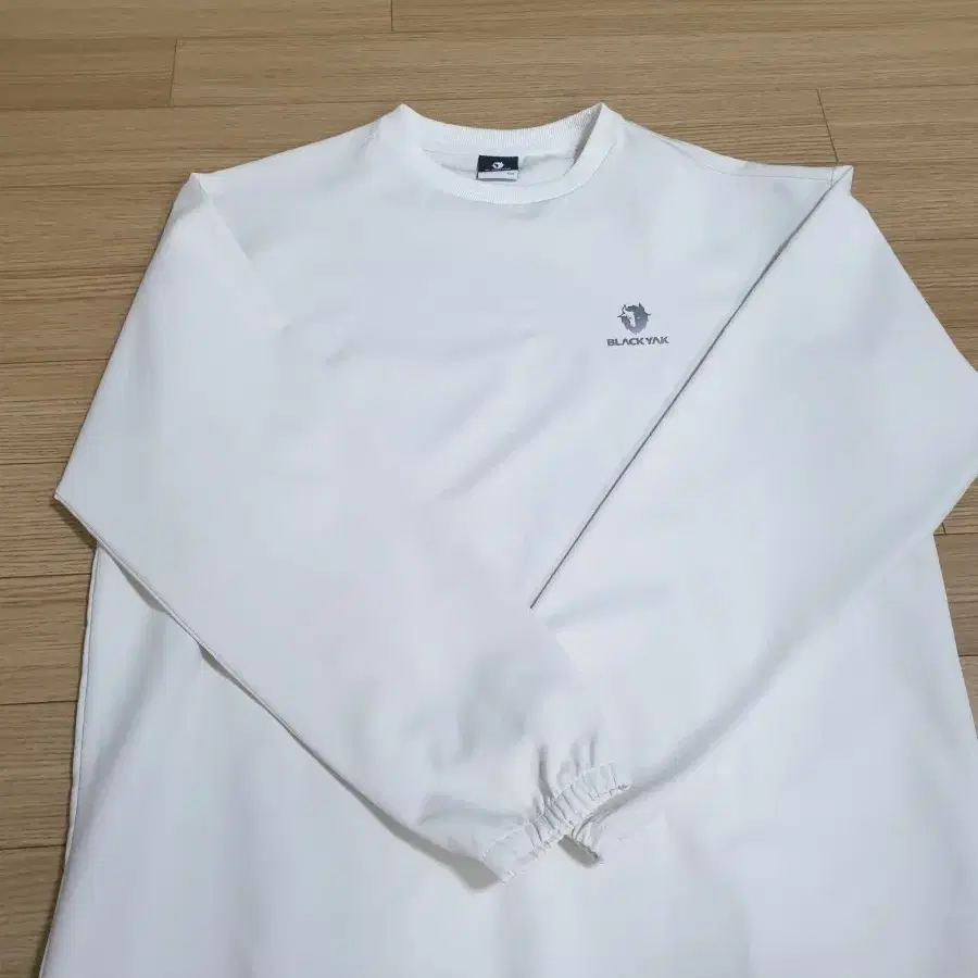 블랙야크 기능성 맨투맨