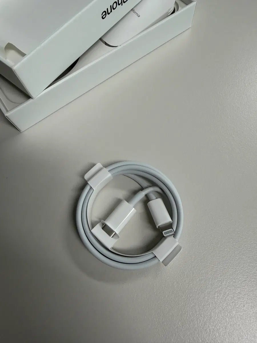 애플 아이폰 정품 USB-C to 라이트닝 케이블 새상품