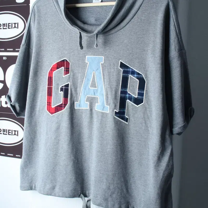 (L-XL) 갭 반팔 티셔츠 작은오염 빅로고 Y2K 그레이-H37820