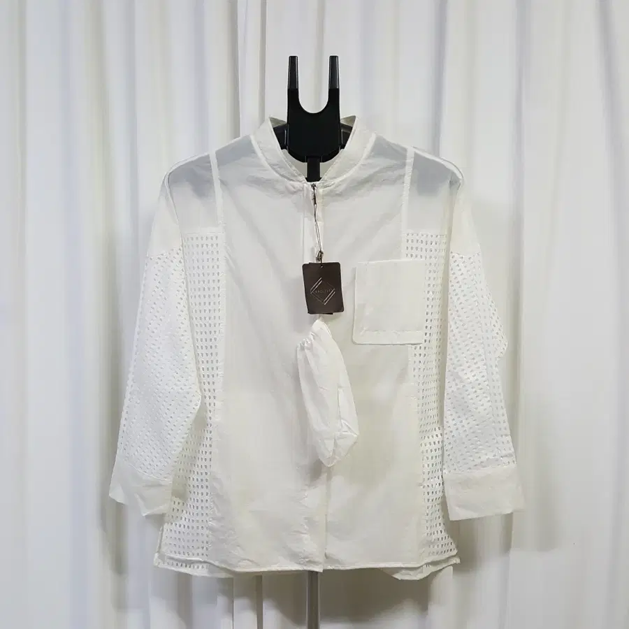새상품 데일리스트 여성 홀겹 바람막이 105 오일장 01