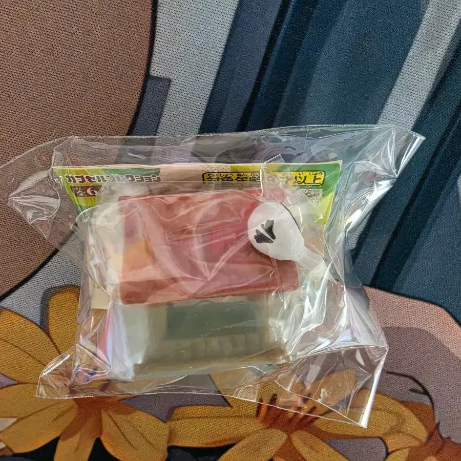 (정품)오목눈이 뱁새 새집 피규어 가챠
