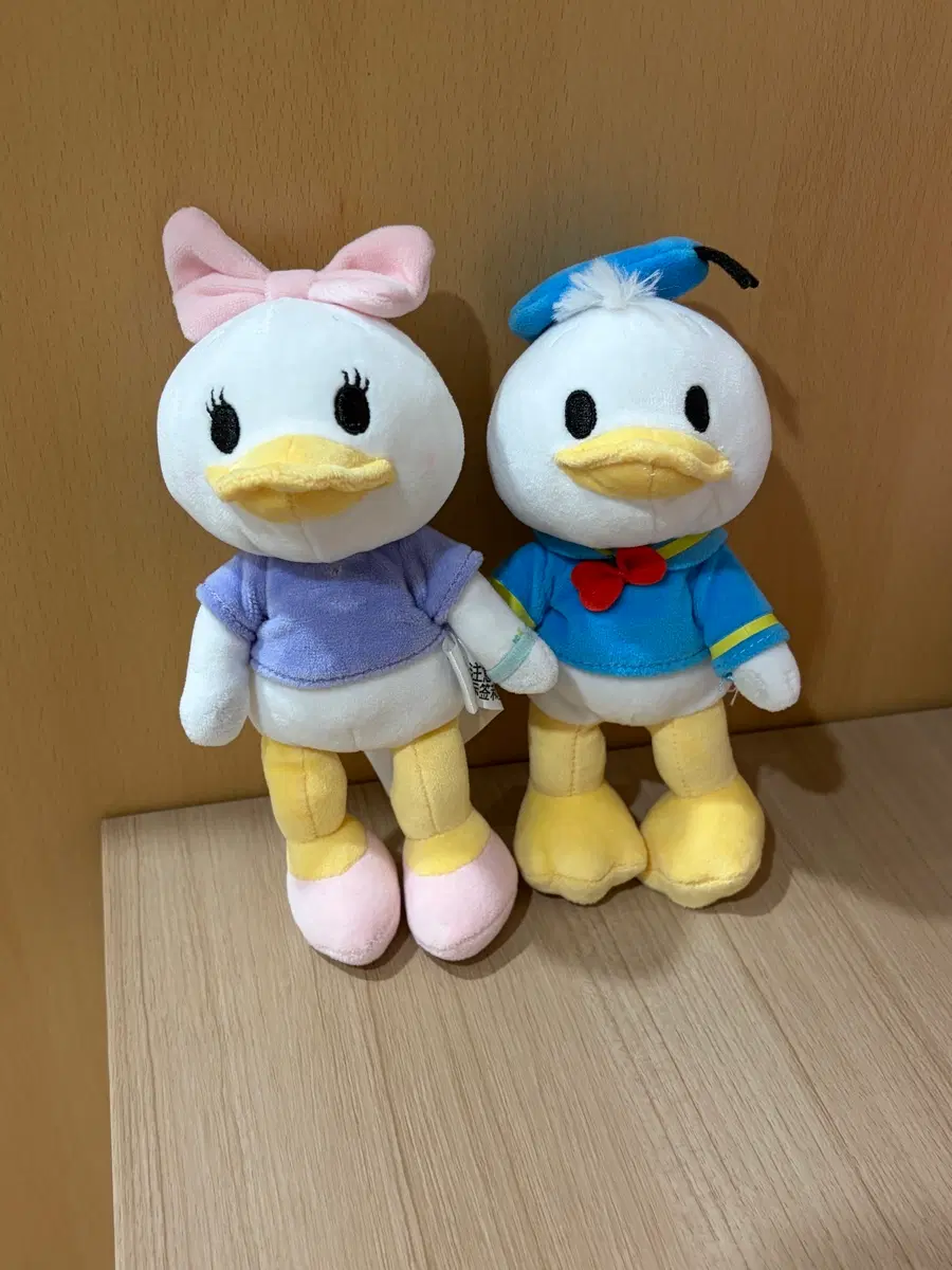 디즈니 누이모즈 인형 데이지, 도날드 덕