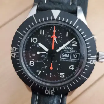 Sinn 156B 크로노그래프