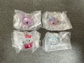 산리오 크리스탈 메지루시 액세서리