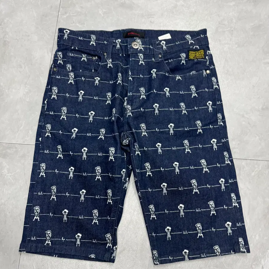 30 에비수 EVISU JEANS 반바지