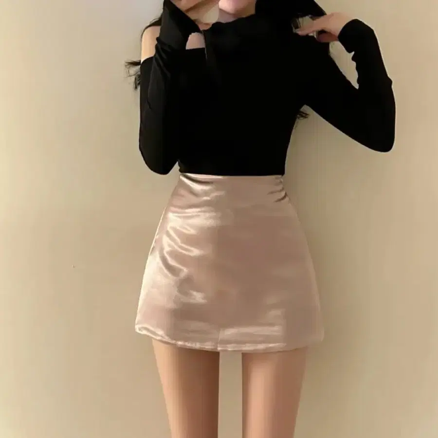 (새상품) 새틴 실키 밴딩 미니 스커트