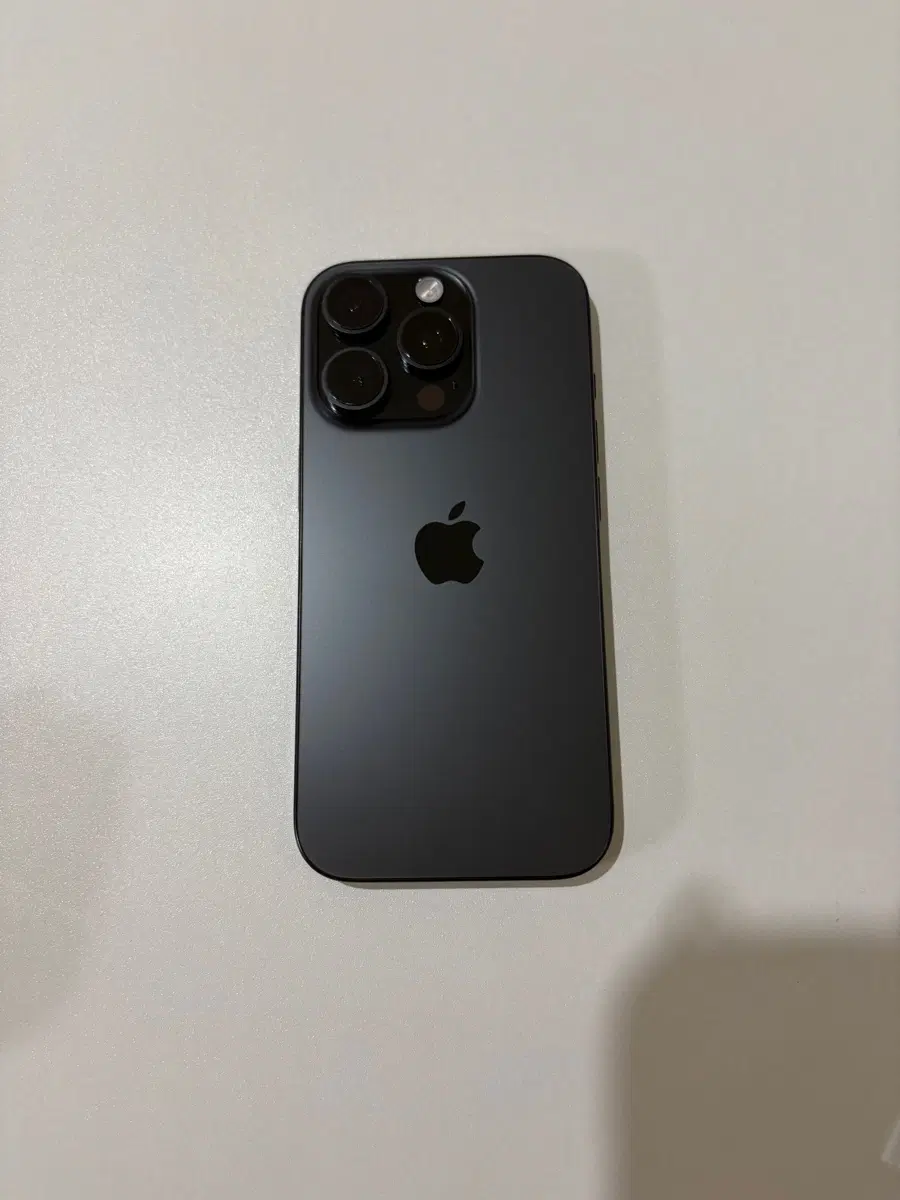 아이폰16프로 256GB 팝니다 (폴드7 맞교환 가능)