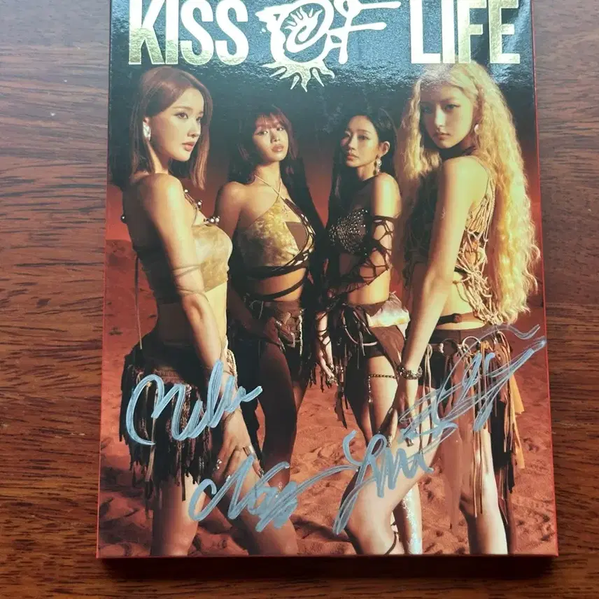キスオブライフ Kiss Of Life 直筆サイン入りアルバム