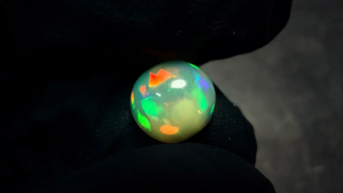No.6169 천연 에디오피아 프리미엄 엘로우AA급 오팔 0.95ct