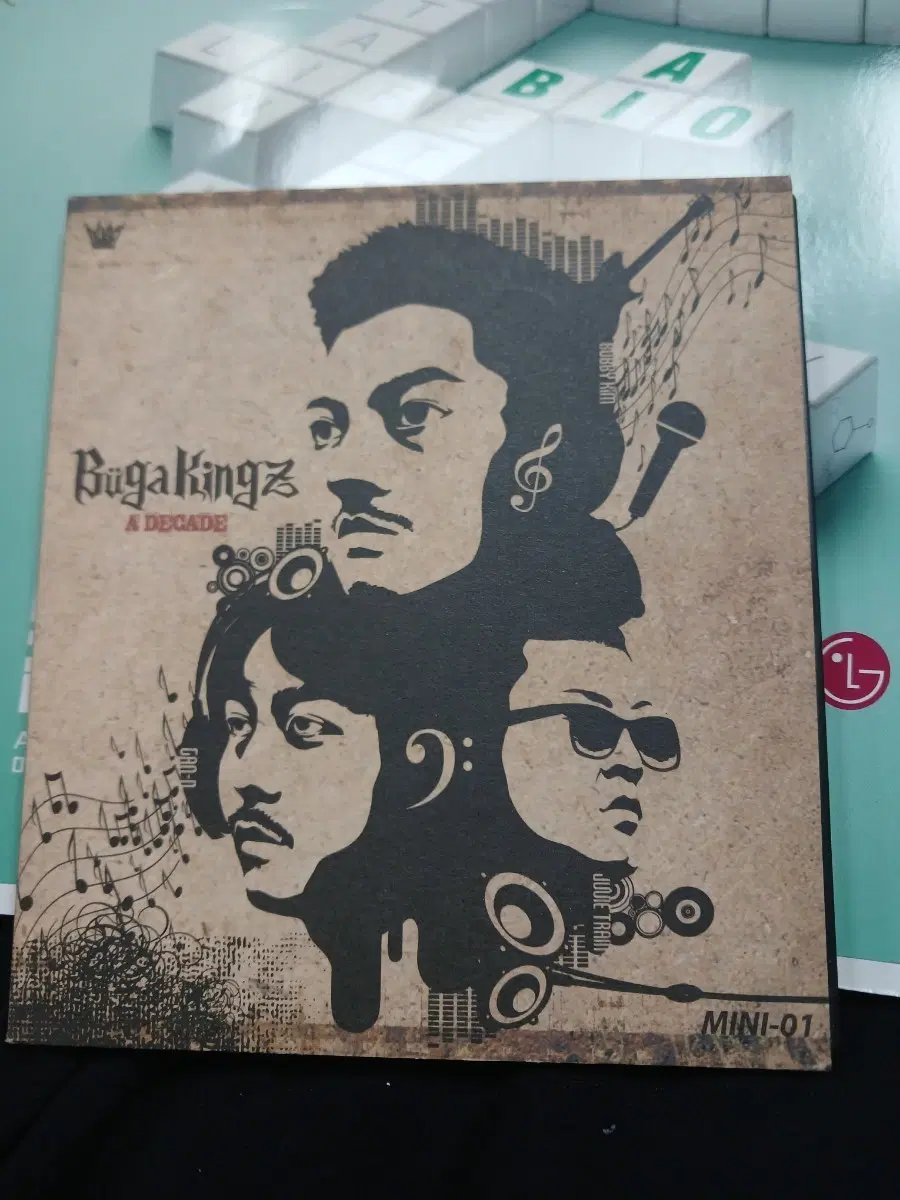 BugaKingz A DECADE 미니앨범 MINI-01