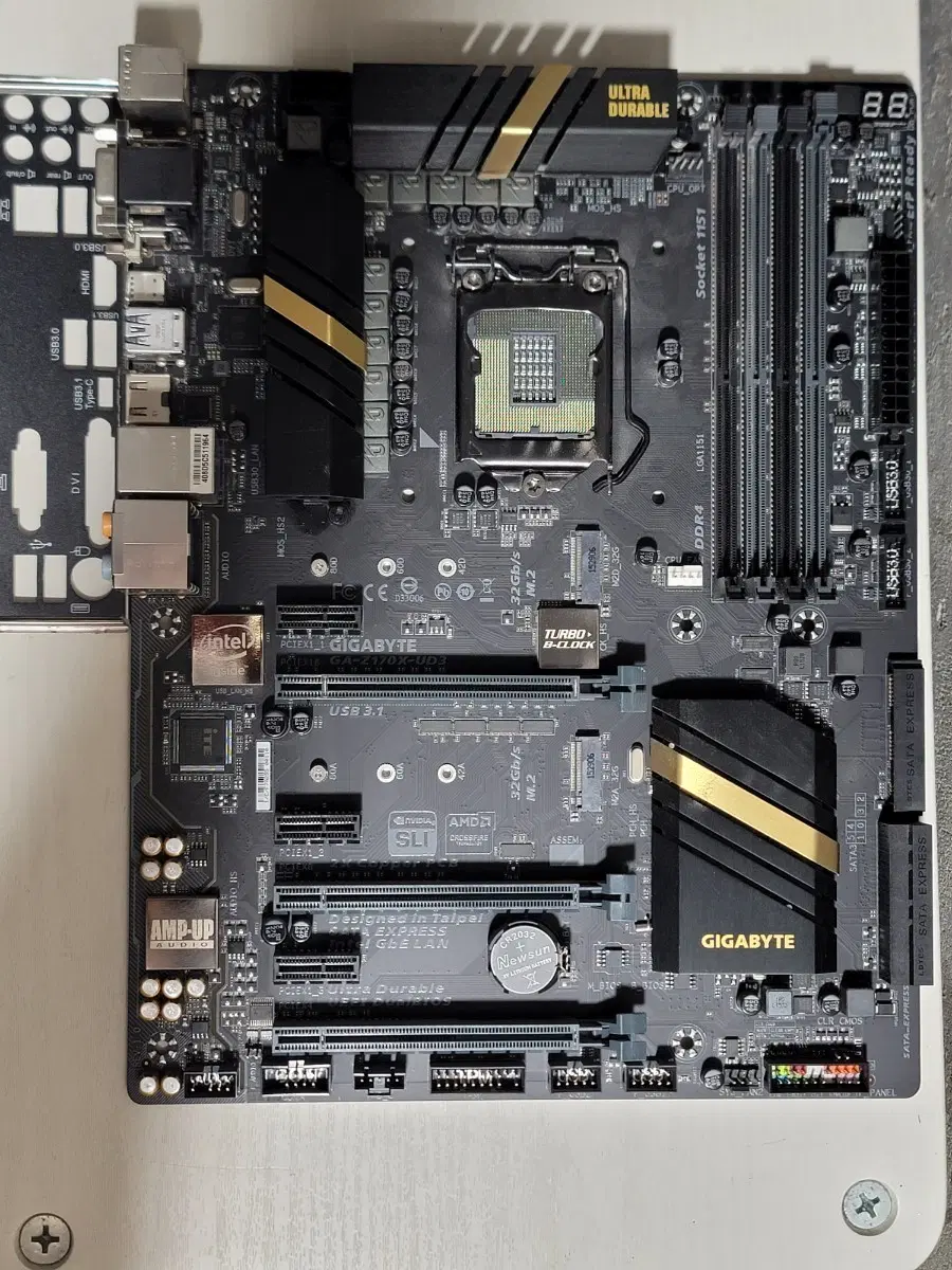 i7 7700K 삼성램32g 하드m.2 256 기가바이트GA-Z170X-UD3