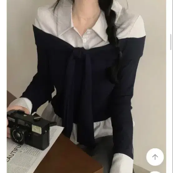 에이블리 네이비 스트라이프 버튼 긴팔티셔츠