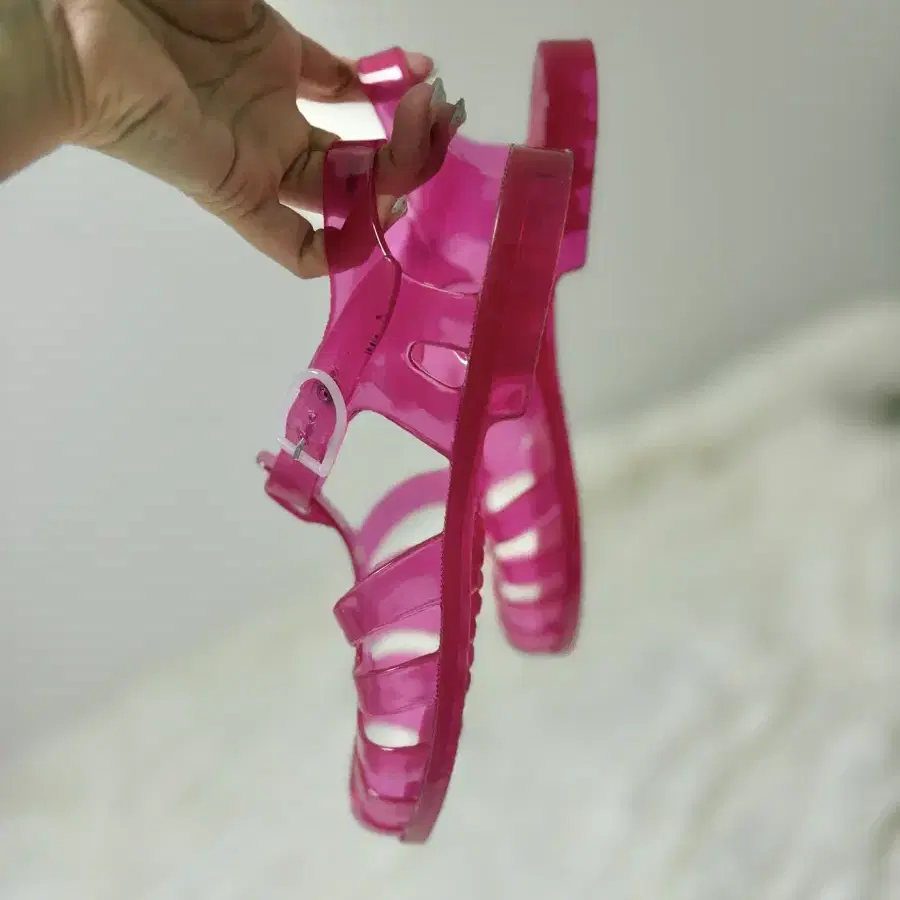 메듀즈 젤리 샌들 핑크