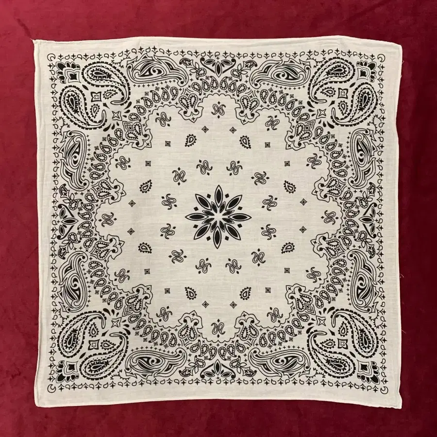 VTG 페이즐리 패턴 반다나