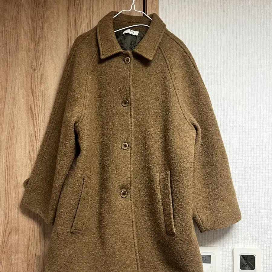 브라운 하프 코트