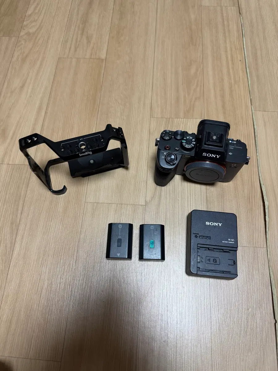 소니 A7S3 (스몰리그케이지 + 정품배터리2개)