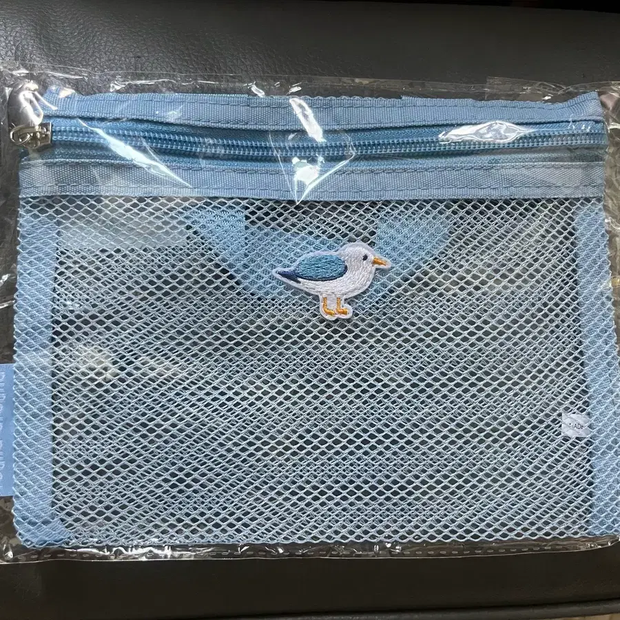 라운드어라운드 부산에디션 파우치
