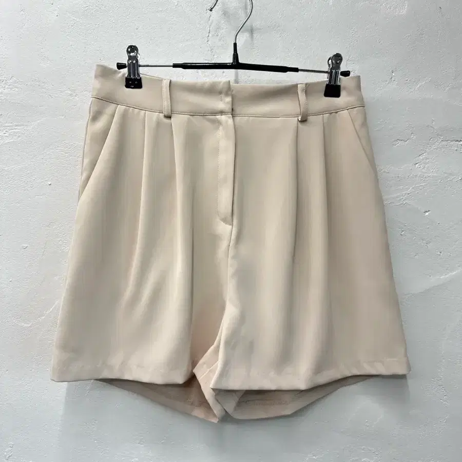 [상태최상] 아뜨랑스 하의 여성 반바지 베이지 M