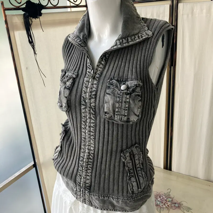 y2k denim pocket knit vest
