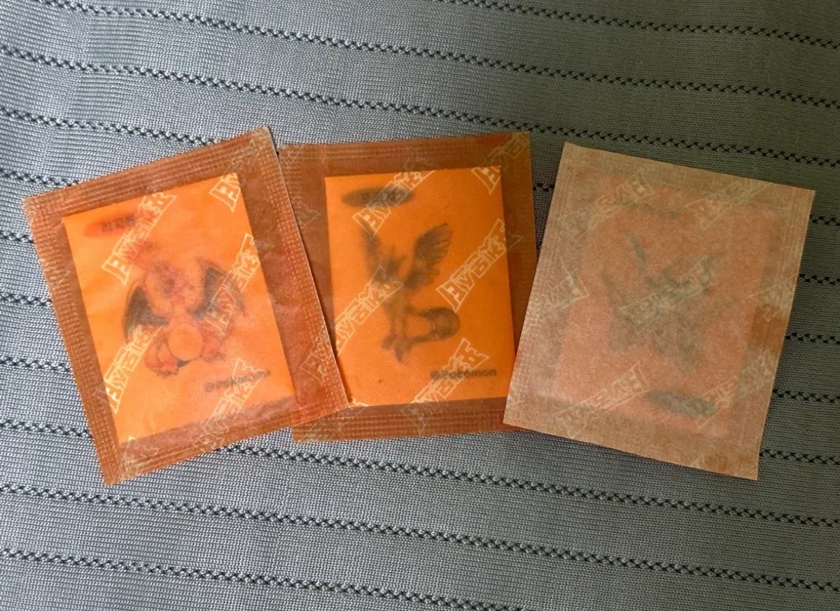 [일괄] 포켓몬 띠부씰 리자몽, 프리져, 독침붕