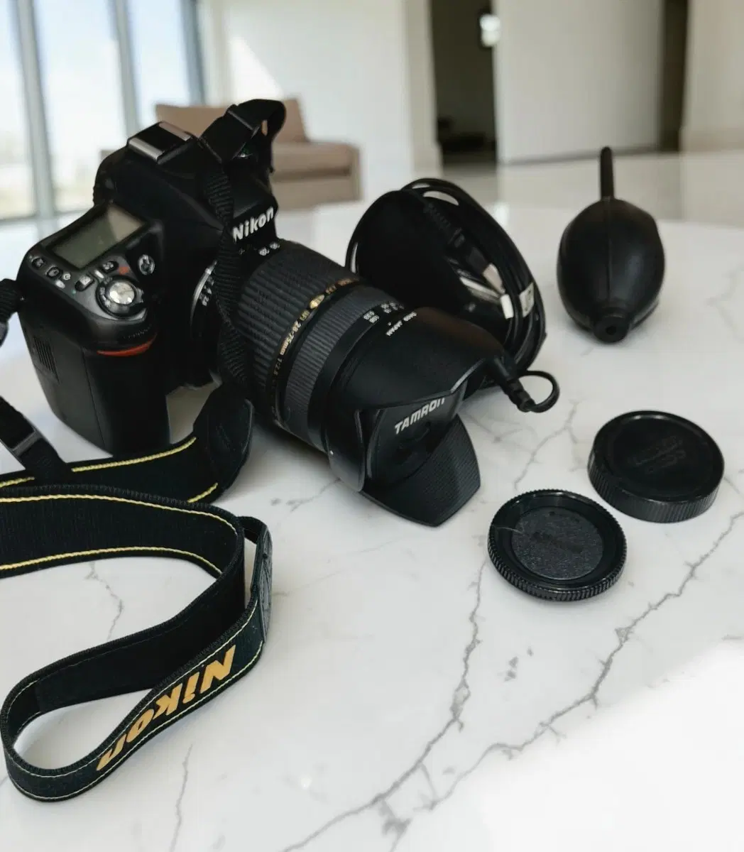 니콘 DSLR 카메라 + 탐론 렌즈 + 추가 액세서리