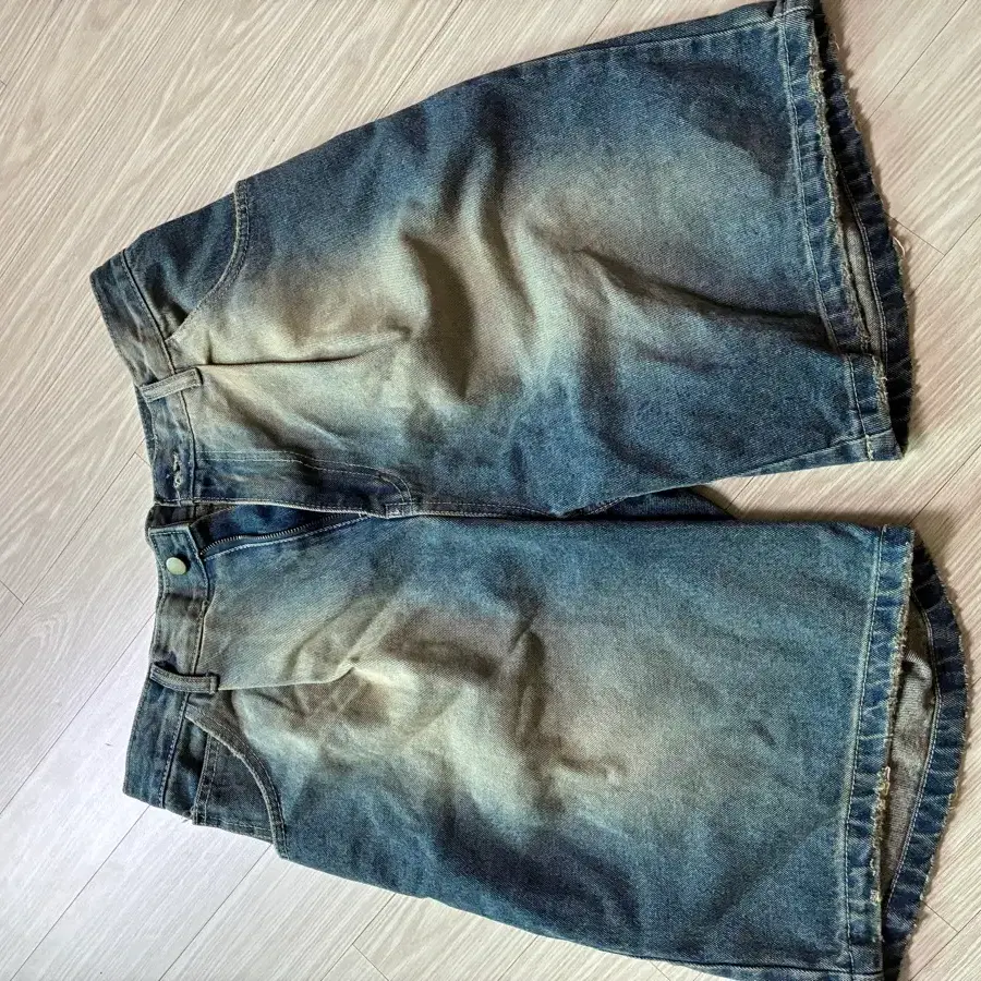 PERSTEP 워싱 데님 반바지