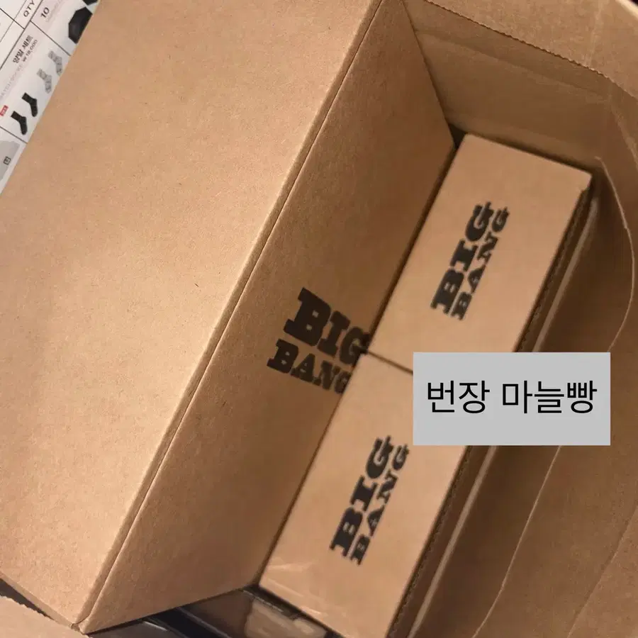 빅뱅 콘서트 20주년 전시 MD 볼캡