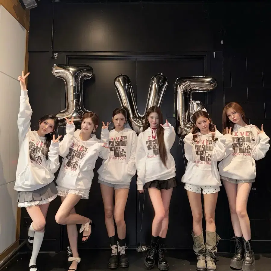 뒤에 사진) 아이브 랜덤 스쿱마켓 합니다! (포카 미공포 앨범 리바이브 뱅뱅 블랙홀 엠파시 유진 가을 레이 원영 리즈 이서 스위치 에버랜드 판매)