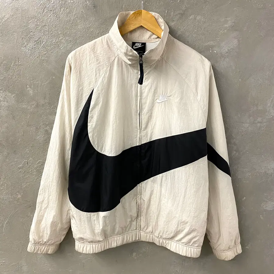[M] Nike 나이키 빅 스우시 윈드브레이커