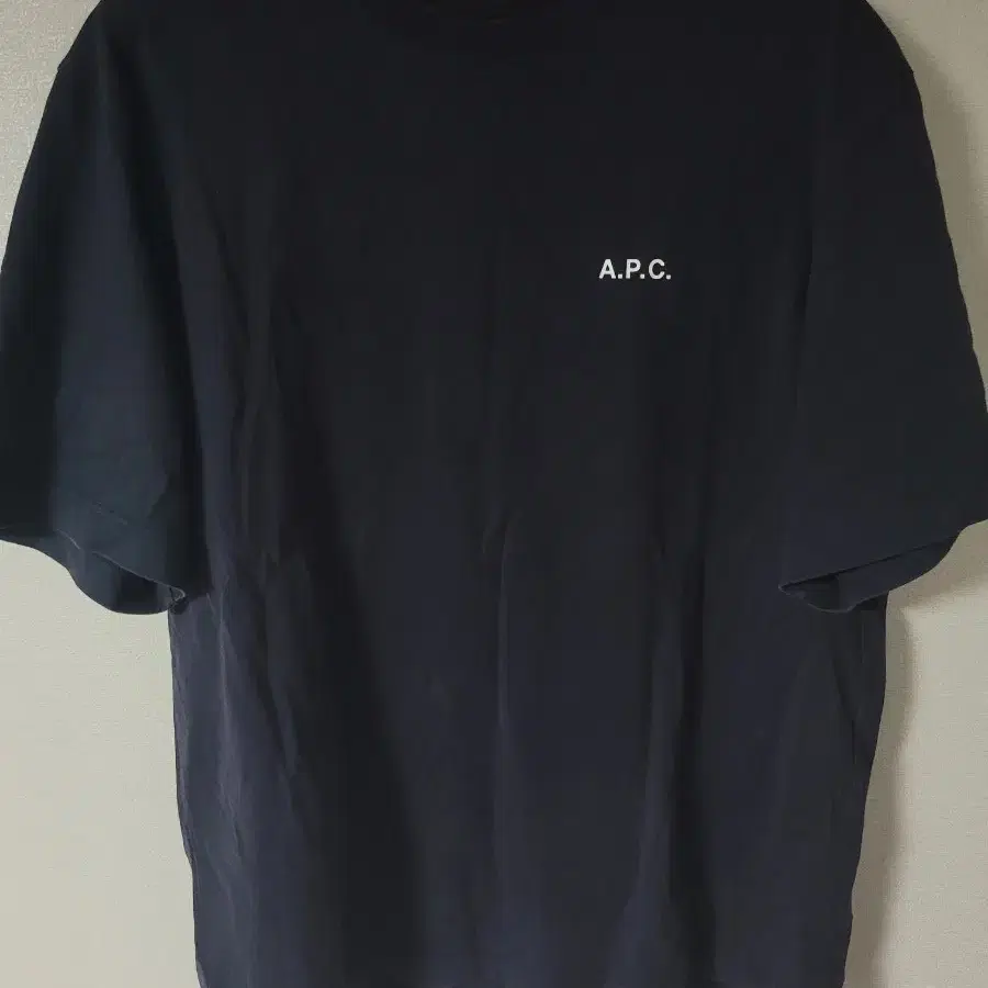 가슨60 총장74)매장판 A.P.C. 반팔 티셔츠 네이비 apc 아페세