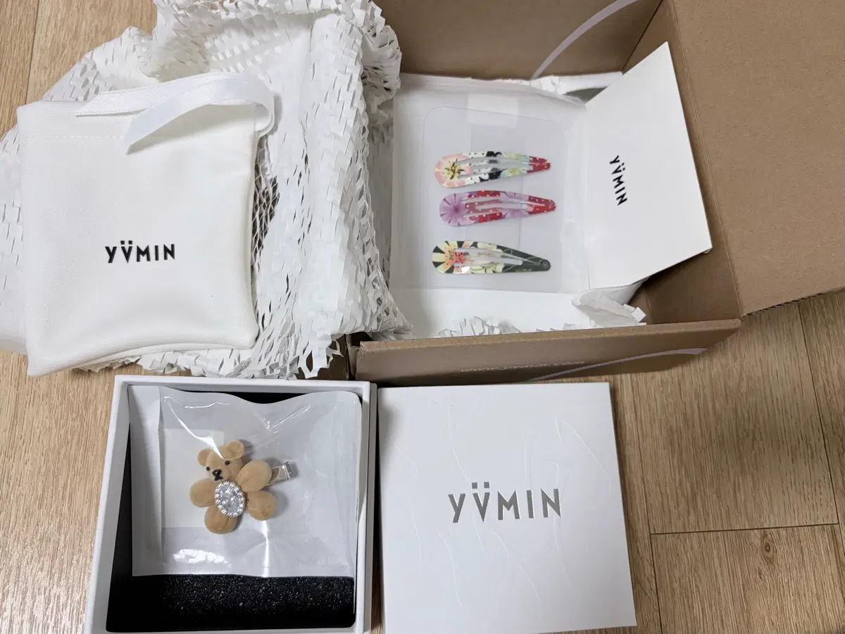 (새) 위민 YVMIN 플로킹 헤어핀 곰돌이 집게핀 브라운