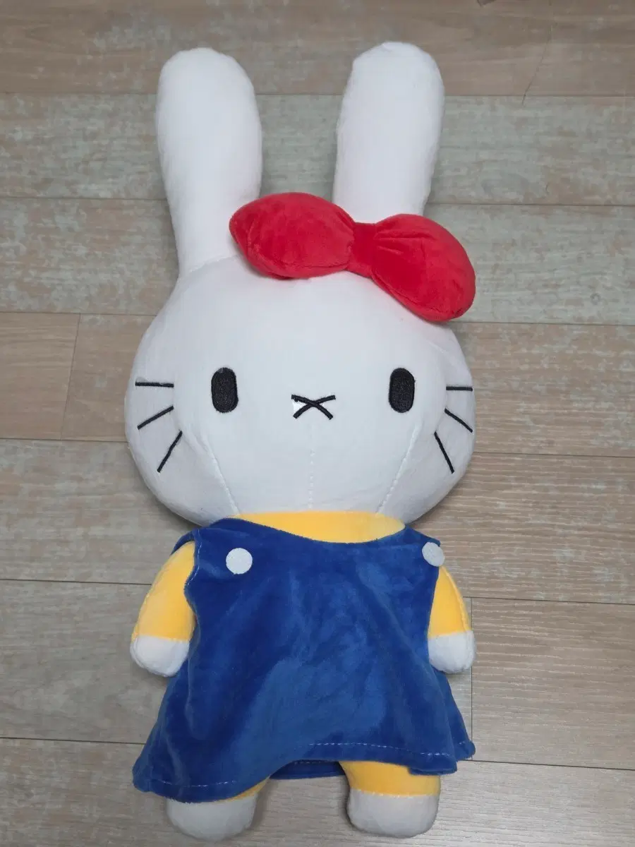 산리오 헬로키티 미피 토끼인형