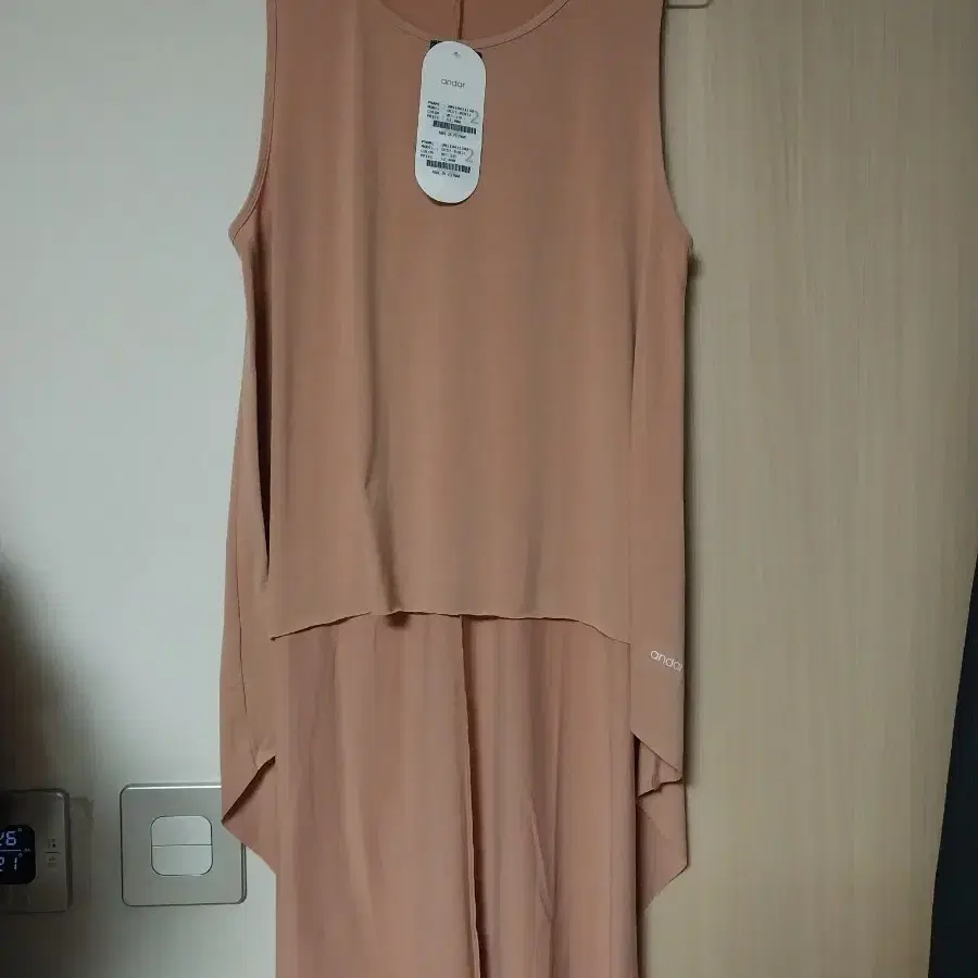 빅사이즈 새상품 안다르 민소매 셔츠 톤다운 핑크 66 77 88