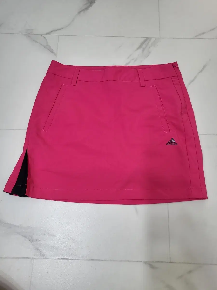 아디다스 핫핑크 골프 치마 xs