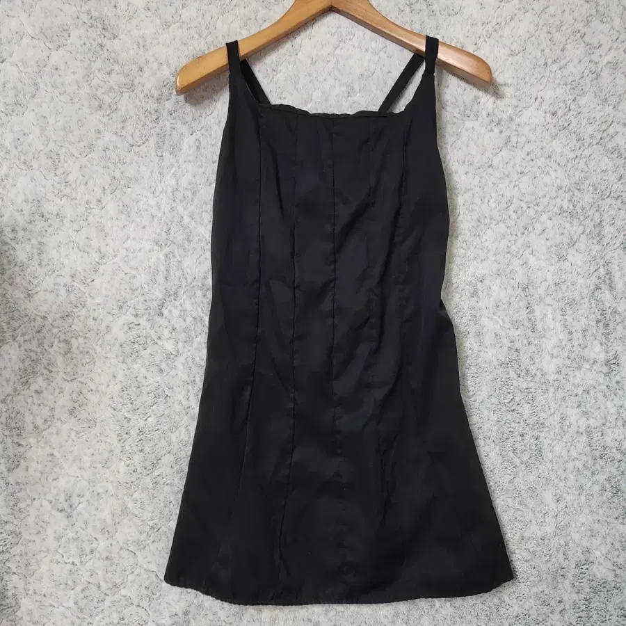 J921 [F] Baijin 블랙 블라우스