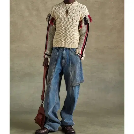 ADSB EMBROIDERY WRAP JEANS 44사이즈