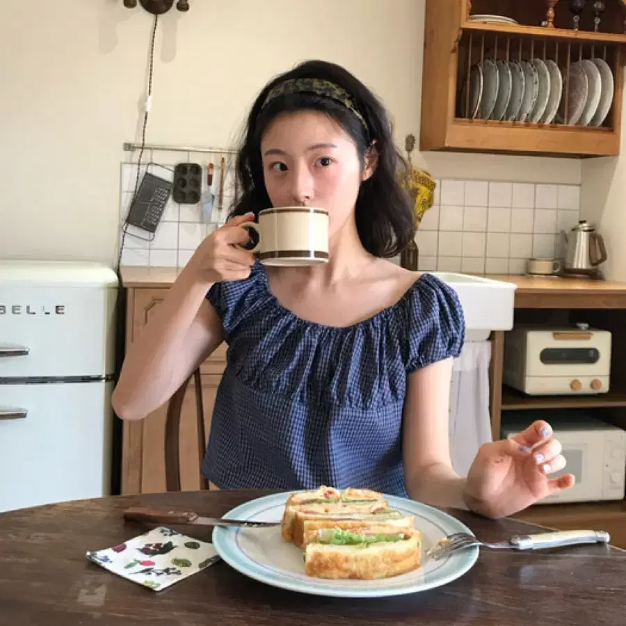 레터프롬문 몬테 밴딩 프릴 체크 블라우스