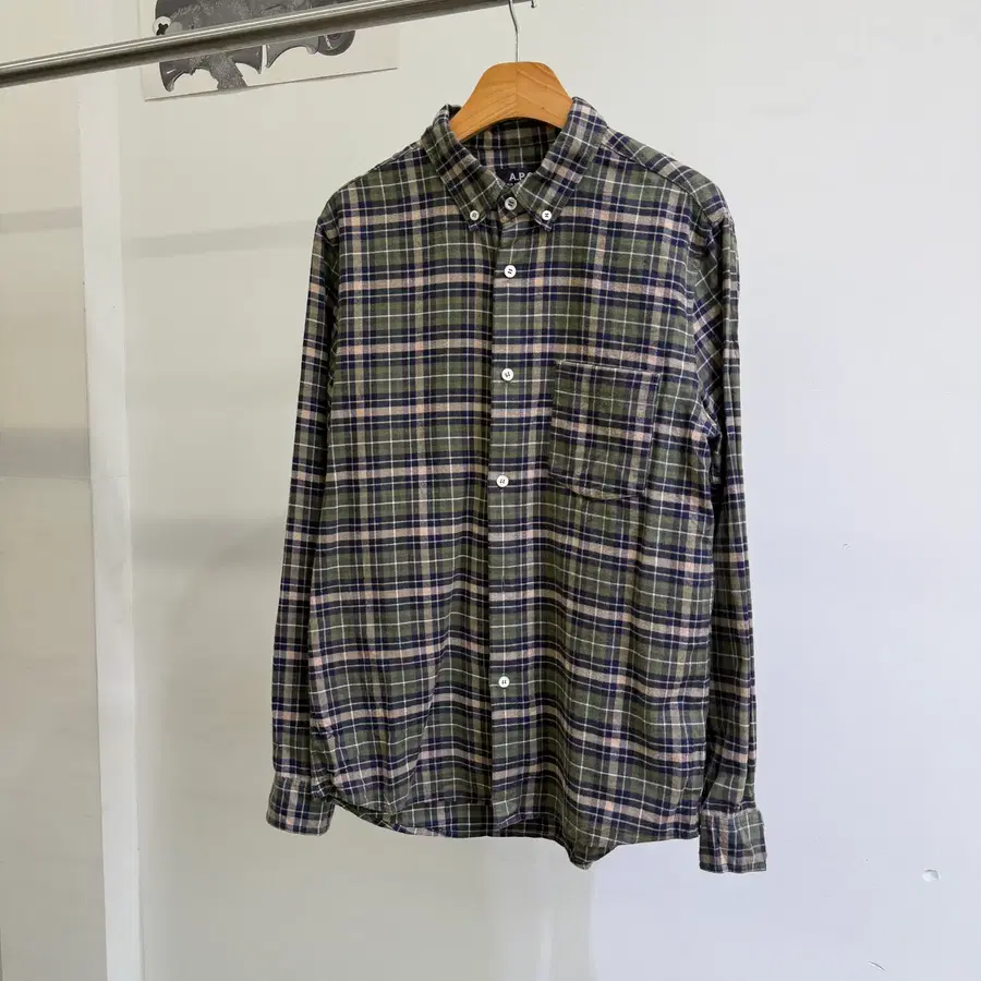 A.P.C. 체크 셔츠