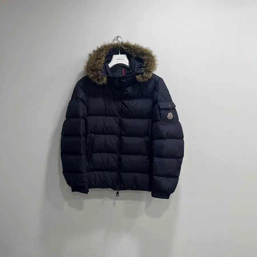 {1 Size} 몽클레어 모렐 마야프 패딩