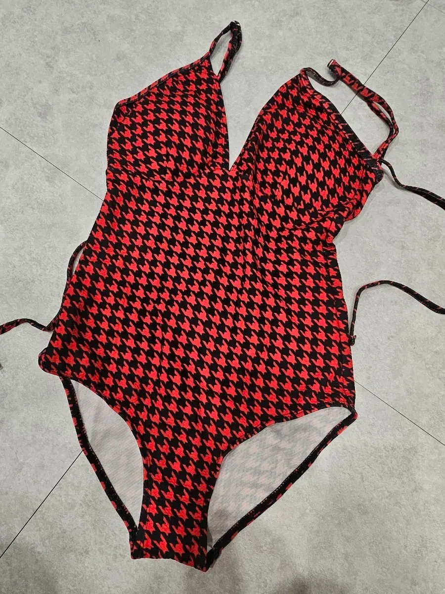 쇼핑몰 정리 처분 새상품 에이블리 지그재그 존예 원가이하비키니 모노키니 섹시 원피스 수영복