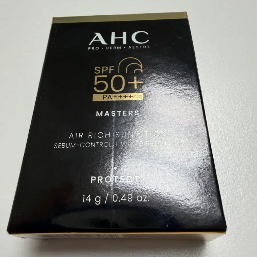 AHC 에어리치 선스틱 마스터즈 SPF50+ PA++++