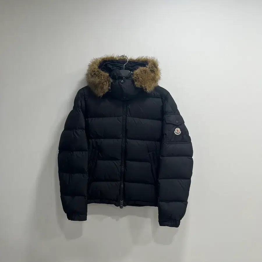 {2 Size} 몽클레어 마야프 패딩 블랙 23Fw