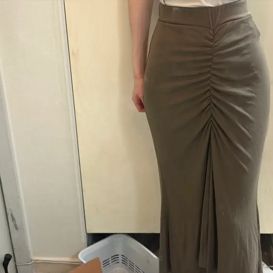 나쇼중 머메이드 롱스커트 홀리 코디세트 크롭 린넨 반팔티에이블리 베이델리 모디무드 히니크 히프나틱 나쇼중