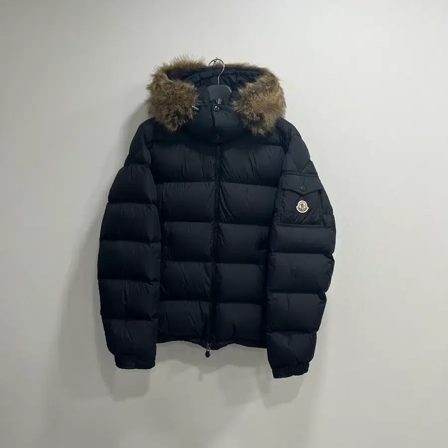 {4 Size} 몽클레어 마야프 패딩 블랙 22Fw