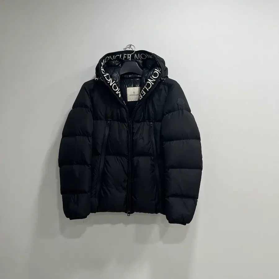 [2SIZE]몽클레어 몽클라 패딩 블랙